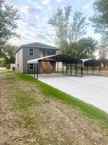 133 N Water St in Warrensburg, MO - Building Photo