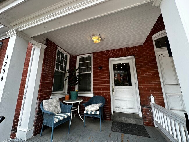 1204 Delaware Ave, Unit Apt 3 in Wilmington, DE - Foto de edificio - Building Photo