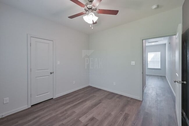 1604 Ash Crescent St in Fort Worth, TX - Building Photo - Building Photo