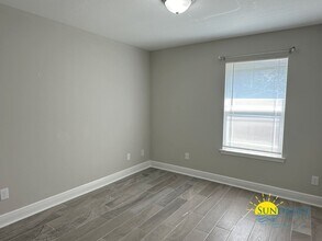 1458 Redfish Point Rd in Gulf Breeze, FL - Building Photo - Building Photo