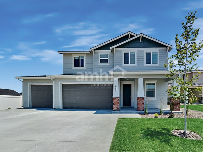 property at 644 S Rocker Ave