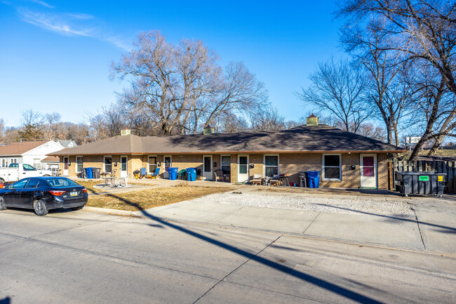 915 28th St in Des Moines, IA - Foto de edificio - Building Photo