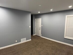 12005 S La Salle St in Chicago, IL - Foto de edificio - Building Photo