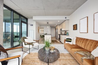 Studio Park Lofts & Tower in Grand Rapids, MI - Foto de edificio - Building Photo