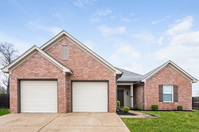 10892 Blake Cir