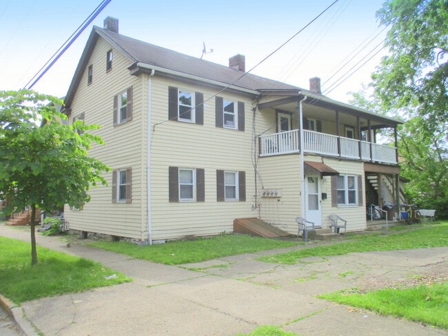 272 13th St, Unit #3