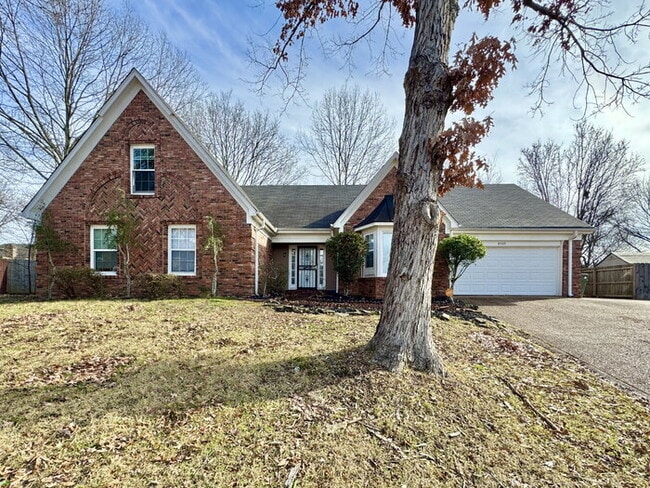 8569 Kings Cross Cove