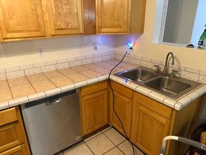 209 Cougar Dr in Arabi, LA - Building Photo - Building Photo