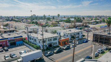 1300 S Van Ness Ave in Los Angeles, CA - Building Photo - Building Photo