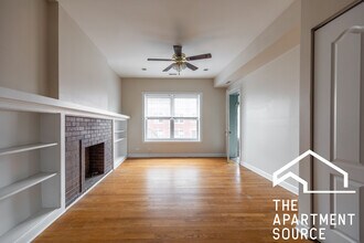 7462 N Greenview Ave in Chicago, IL - Building Photo - Building Photo