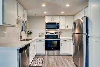 Mosaic in Scottsdale, AZ - Building Photo - Interior Photo