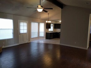 5100 Galen Ct in Austin, TX - Building Photo - Building Photo