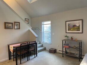 46 A Barrister Dr in Hartford, VT - Building Photo - Building Photo