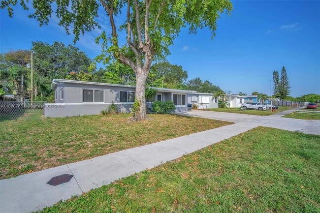 3930 SW 32nd Blvd in West Park, FL - Building Photo - Building Photo