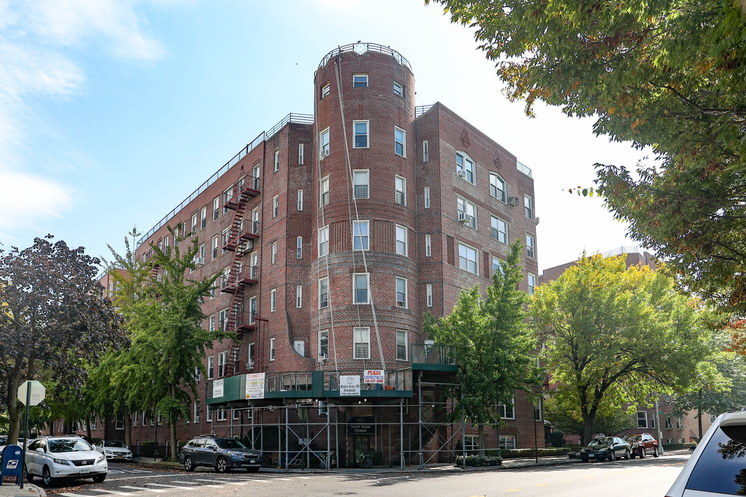 8701 Shore Rd in Brooklyn, NY - Building Photo