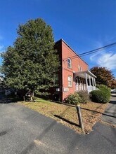 7 Glenwood Ave in Northampton, MA - Building Photo - Building Photo