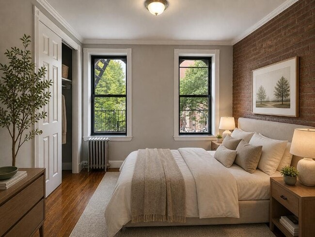 250 Mott St