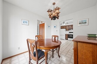 17 Muskoka Dr in Guelph, ON - Building Photo - Building Photo