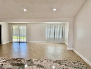 1213 E Tonto Ln in Phoenix, AZ - Building Photo - Building Photo