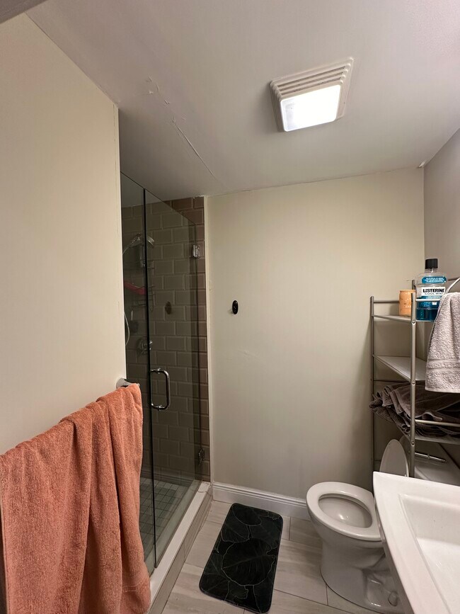 171 Walnut St, Unit 2
