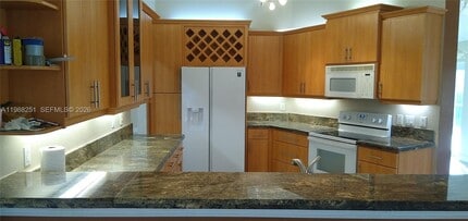 15013 SW 10th St in Sunrise, FL - Building Photo - Building Photo