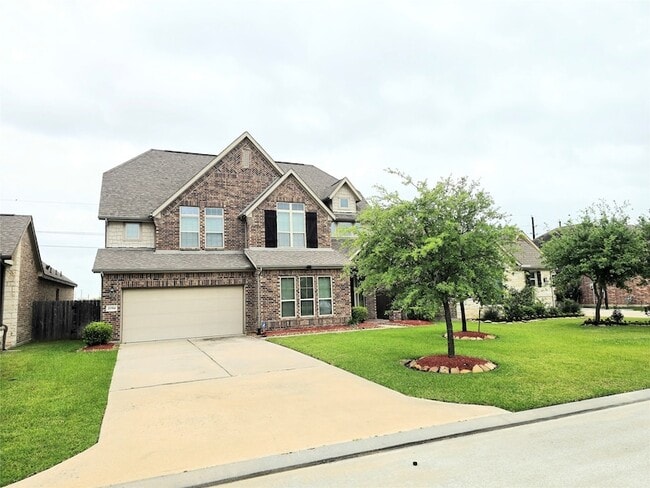 property at 21914 Avalon Queen Dr
