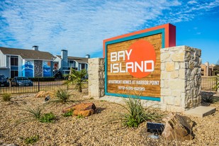 Bay Island at Harbor Point Apartments