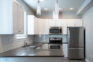 924 S Division St in Moses Lake, WA - Building Photo