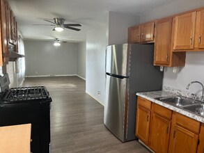 2303 St Francis Ave in Joliet, IL - Building Photo - Building Photo