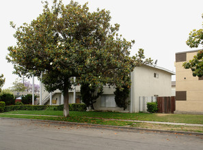 2077 S Spinnaker St in Anaheim, CA - Building Photo - Building Photo