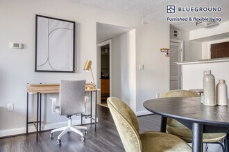 4835 Cordell Ave in Bethesda, MD - Building Photo - Building Photo