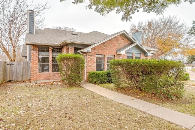 property at 800 Hillbrooke Dr