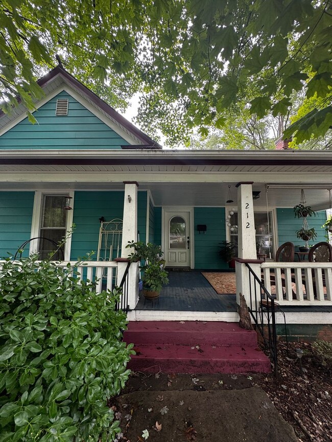 property at 212 Chestnut St