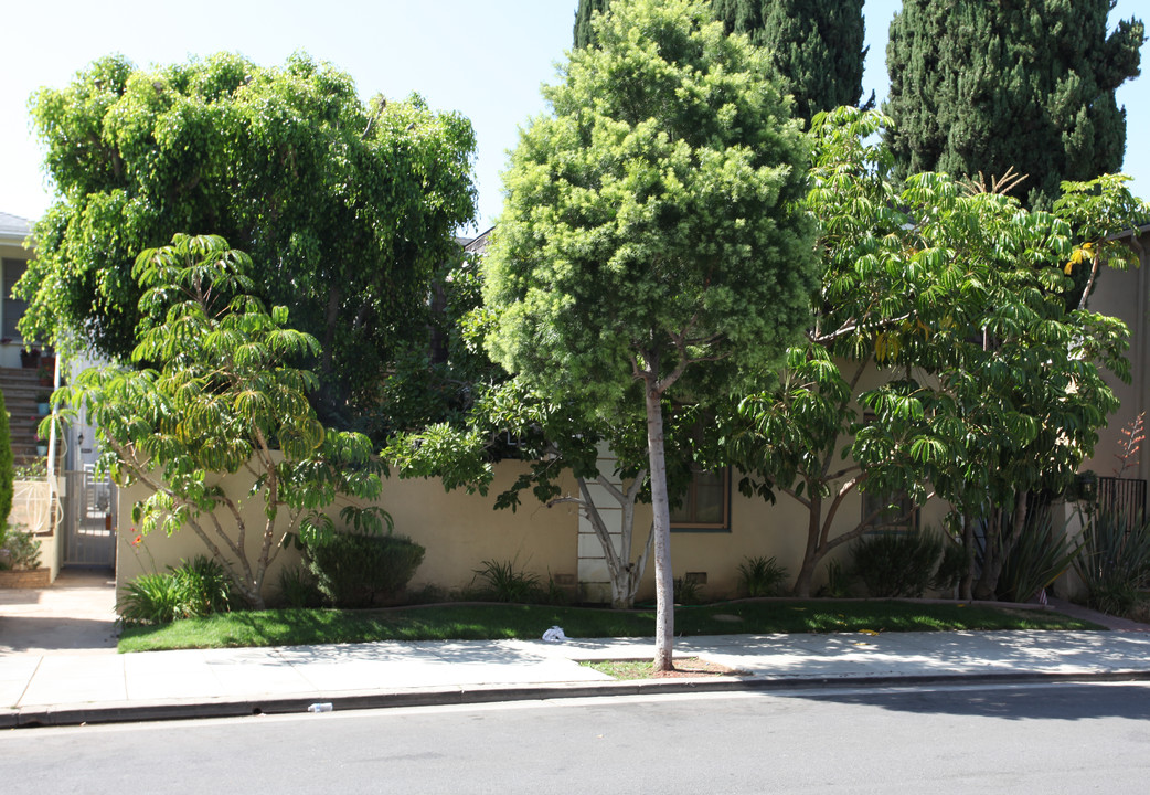 9941-9941 1/2 Durant Dr in Beverly Hills, CA - Building Photo