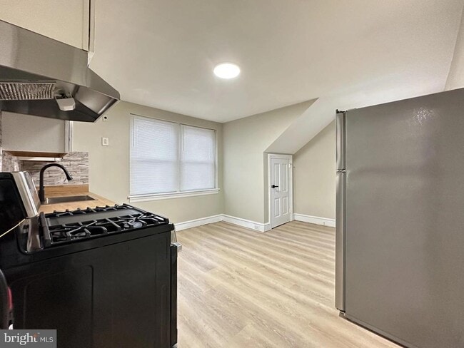 1109 W James St in Norristown, PA - Building Photo - Building Photo