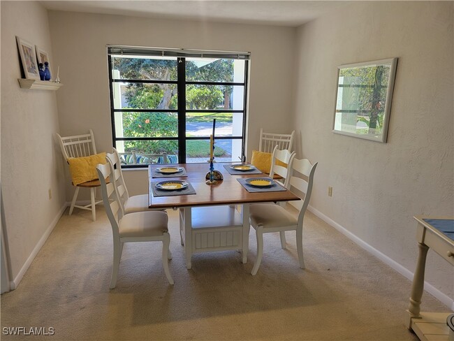 735 High Pines Dr in Naples, FL - Building Photo - Building Photo