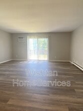 218 Charleston Blvd in Macomb, IL - Building Photo - Building Photo
