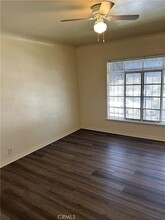 1257 W 60th Pl, Unit 426 in Los Angeles, CA - Building Photo - Building Photo