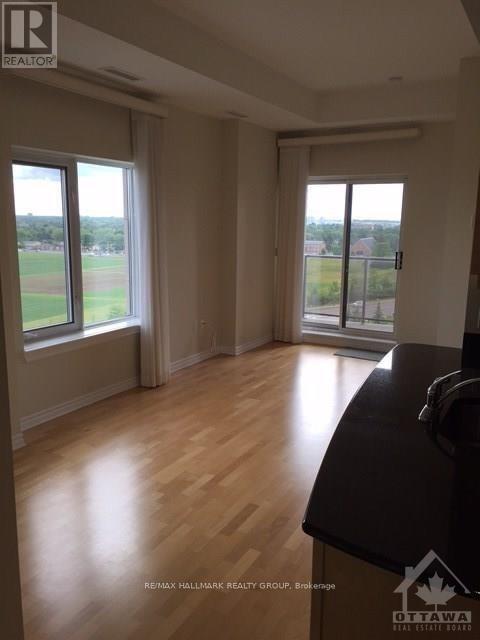 314 Central Park Dr in Ottawa, ON - Building Photo - Building Photo