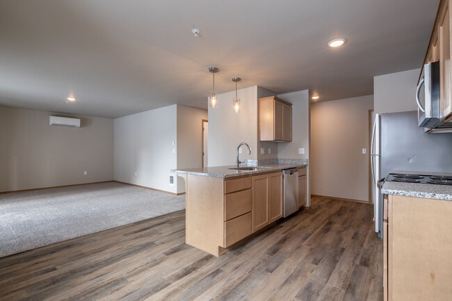 407 S Kansas Loop in East Wenatchee, WA - Building Photo - Building Photo