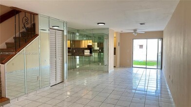 6607 Winfield Blvd in Margate, FL - Building Photo - Building Photo