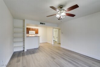 5166 S Jones Blvd in Las Vegas, NV - Building Photo - Building Photo