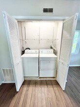 112 Shepherd Ave in South Charleston, WV - Foto de edificio - Building Photo