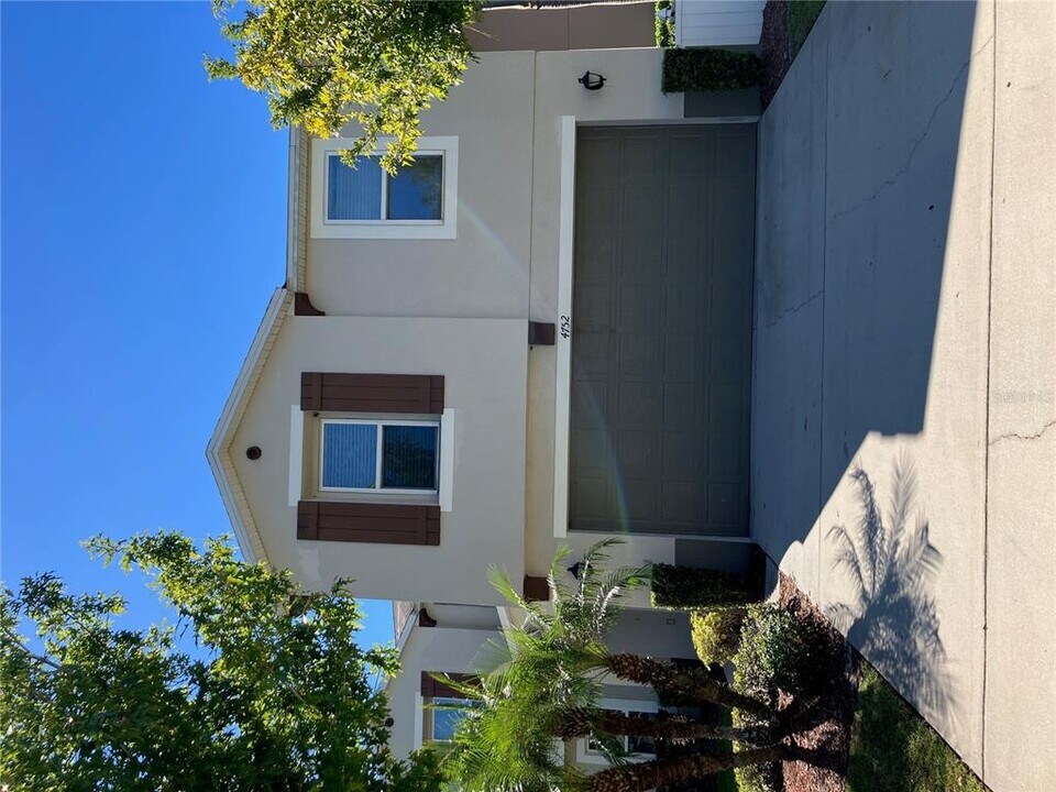 4752 Blue Diamond St in Kissimmee, FL - Building Photo