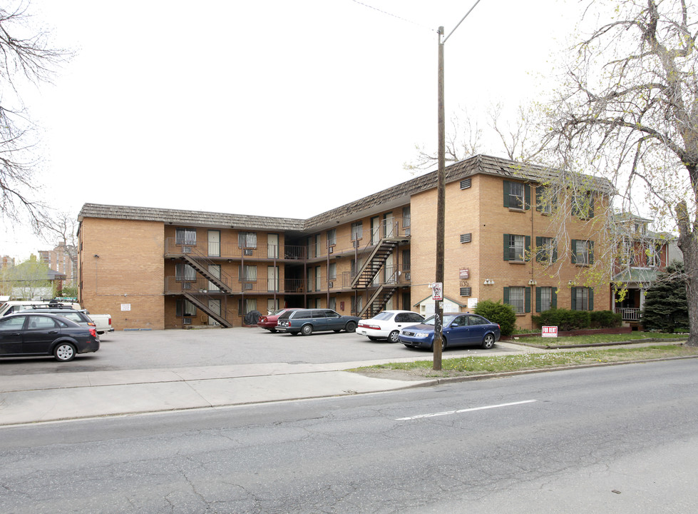 Candlewood Apartments in Denver, CO - Building Photo