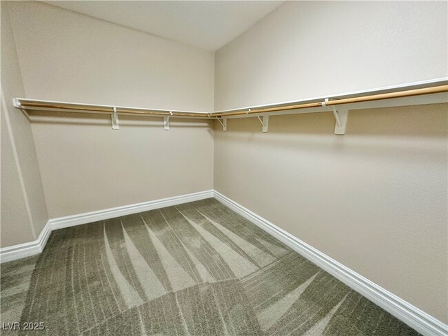 property at 285 Caddy Bag Ct