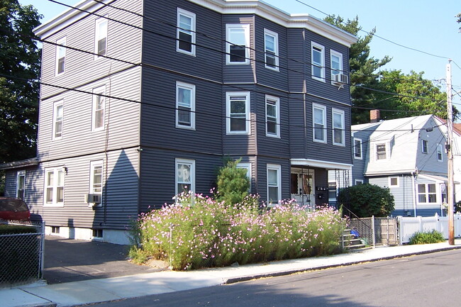 93 Alpine St, Unit 1st Floor