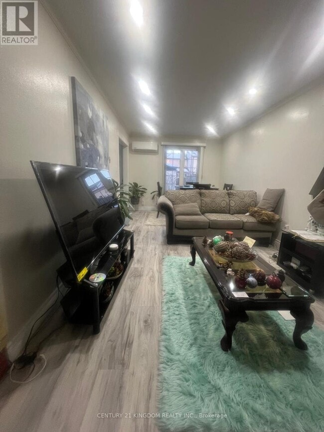 property at 547 Dorchester Dr