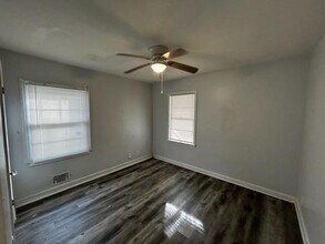 1329 Earl Ave in Louisville, KY - Building Photo - Building Photo