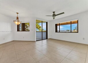 15509 N Miami Lakeway in Miami Lakes, FL - Building Photo - Building Photo